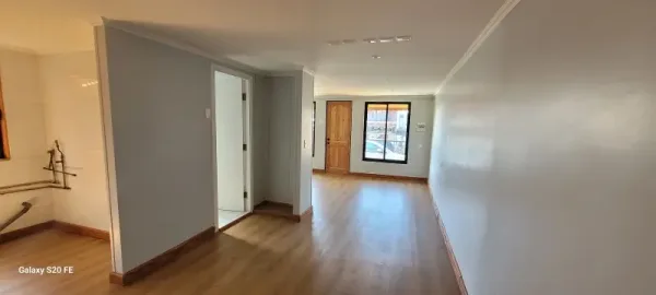 Casa remodelada con cabaña en sector residencial de Villarrica, con 3 dormitorios — foto 3/18