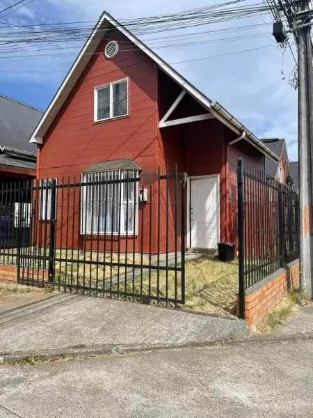Casa en arriendo en Parque Villarrica, sector Luis Advis, con 3 dormitorios — foto 2/2