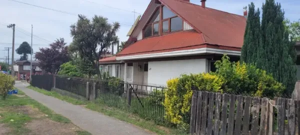 Casa de dos pisos en arriendo en Eugenio Matte, Villarrica, con 4 dormitorios — foto 3/4