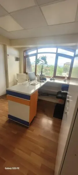 Oficina de 40 m² en el Edificio Pehuén, Villarrica, con dos privados y baño — foto 2/4