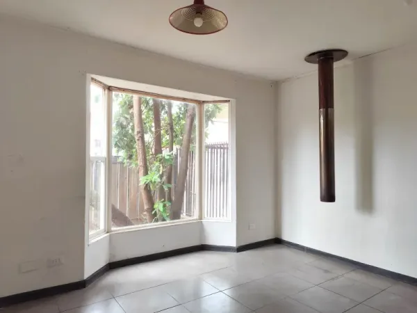 Casa de dos pisos en venta en Segunda Faja, Villarrica, con 3 dormitorios — foto 2/5