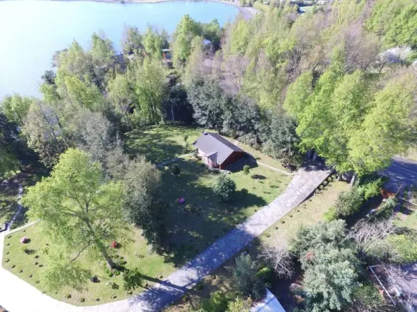 Casa de 270 m² a orillas del lago Calafquén, camino Lican Ray-Coñaripe — foto 4/6