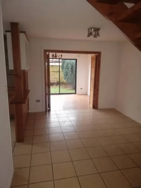 Casa amplia en arriendo en Villarrica, con 4 dormitorios y patio techado — foto 3/10